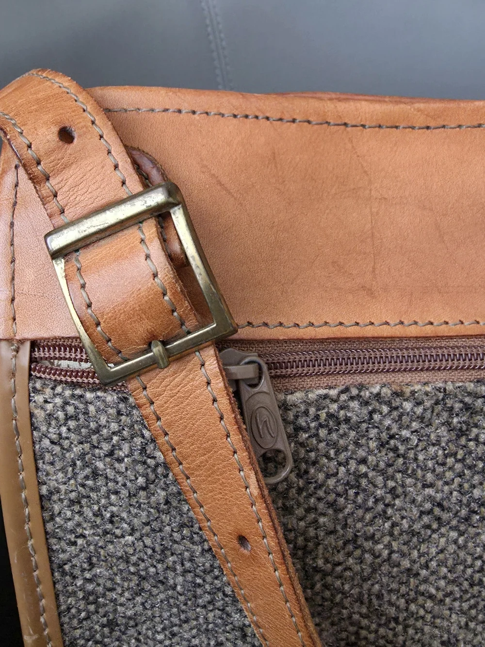 HARTMANN Neutral Tweed Shoulder Bag with Tan Leather Trim VINTAGE